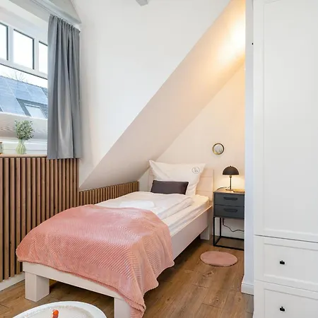 Lütt Wulkje, Zentrales Mit Garten, Hund Willkommen! Greetsiel