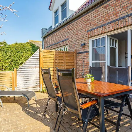 Lütt Wulkje, Zentrales Mit Garten, Hund Willkommen! * Greetsiel